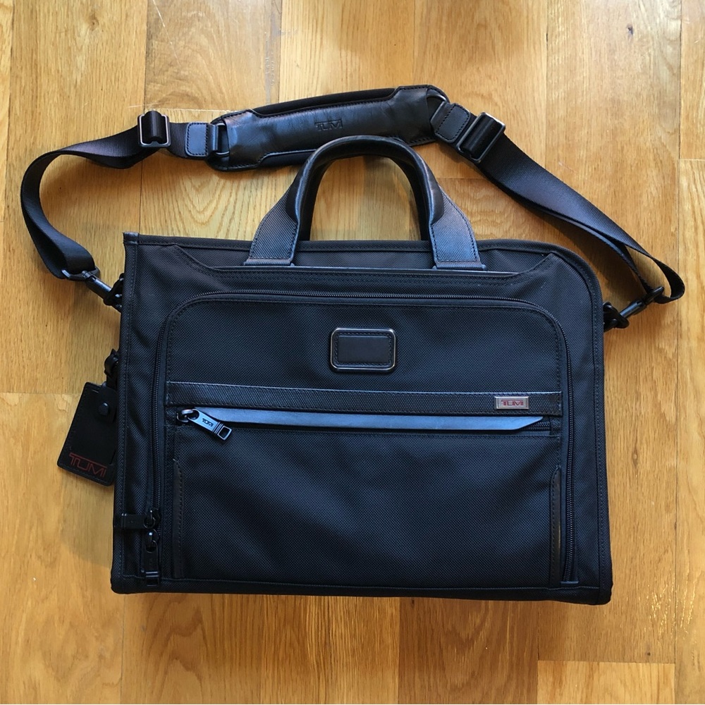 Tumi Alpha 3 Slim Deluxe Laptop Bag